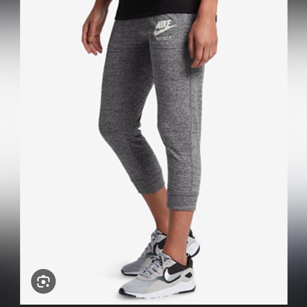 Nike Navy capri Joggers with Logo